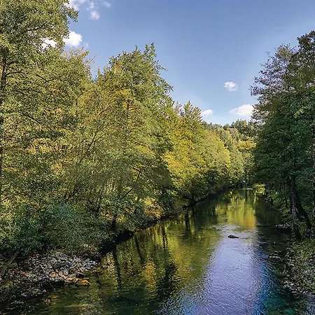 2 Bedroom Stunning Home In Lukovdol