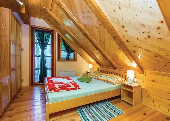 Holiday home 2 Bedroom Stunning Home In Lukovdol *