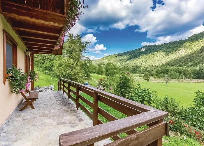 2 Bedroom Stunning In Lukovdol